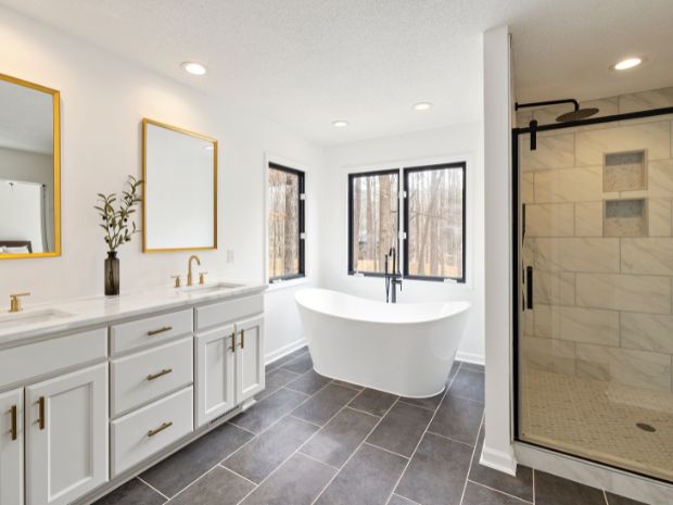 arizona flat roof company applying elastomeric coating